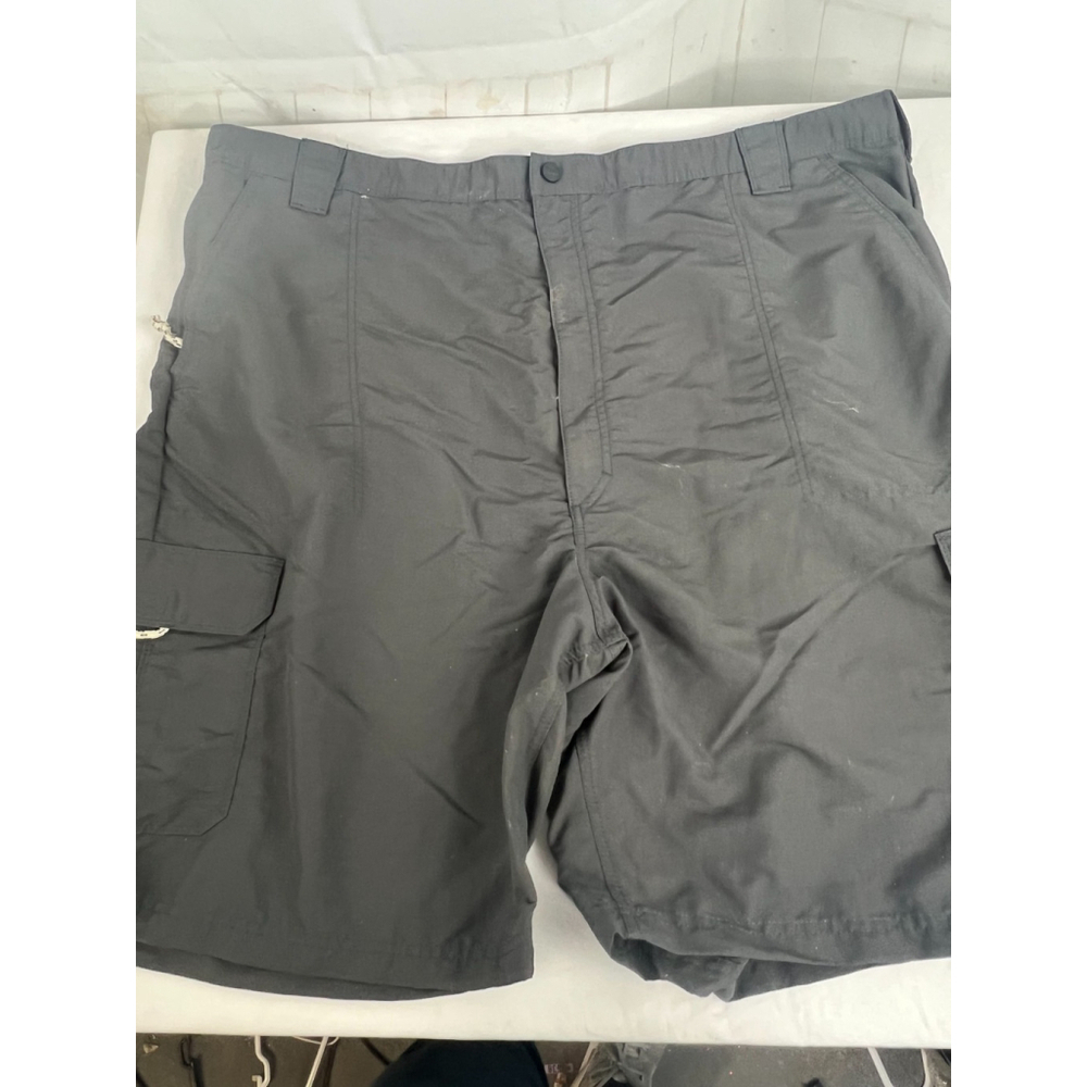 Men’s Wrangler Flat Front Zip Fly Hiking Outdoor Cargo Shorts Size 48 Dark Gray - Picture 1 of 6